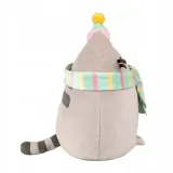 pusheen-w-szaliku-kolor-dominujacy-odcienie-szarosci-i-srebra
