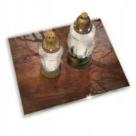 szklana-podstawka-pod-znicz-ze-wzorem-wymiary-60x52-cm-ciemne-drewno-deska