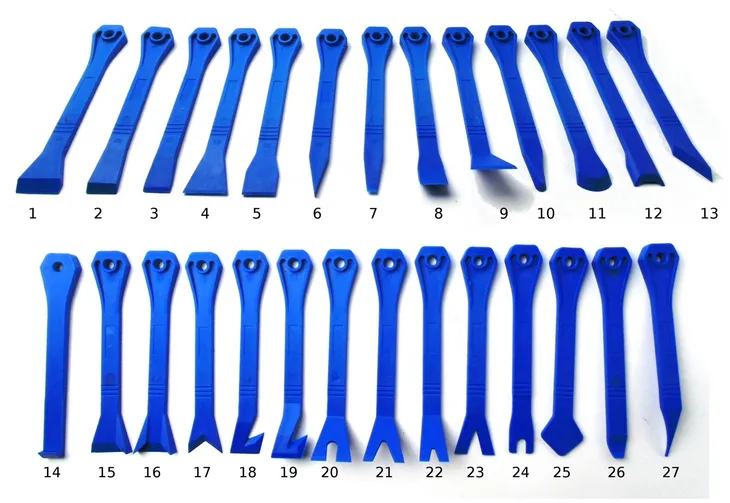 zestaw-sciagaczy-do-tapicerki-27-el-marka-falon-tech