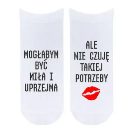 skarpetki-duze-moglabym-byc-mila-i-uprzejma-seria-1-2