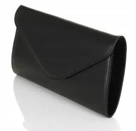 matowa-czarna-torebka-kopertowka-na-pasku-produkt-polski-w35m