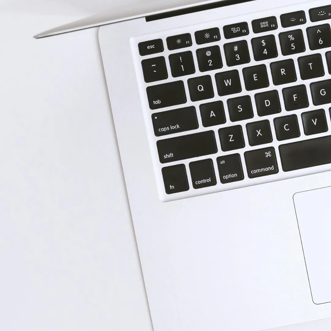 APPLE MacBook Air 13,3