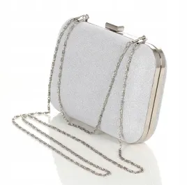 srebrna-blyszczaca-kopertowka-puzderko-na-lancuszk