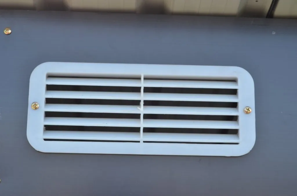 domek-ogrodowy-narzedziowy-blaszany-altaj-259-x-257-cm-wiata-na-przybory