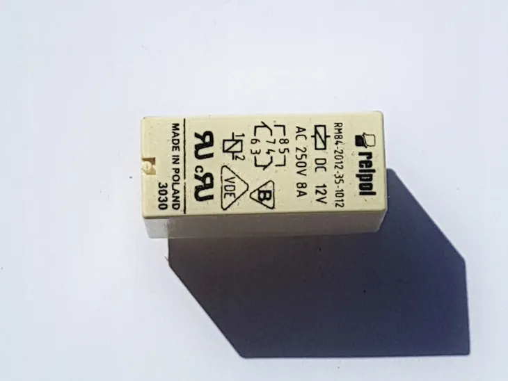 rm84-2012-35-1012-przekaznik-12v-2-x-8a-250vac-rodzaj-mechaniczny