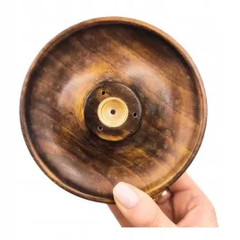 drewniana-okragla-podstawka-na-kadzidelka-stozkowe-i-patyczkowe-13x4cm