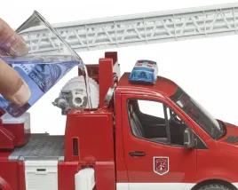 woz-strazacki-mercedes-benz-sprinter-z-drabina-i-swiatlami