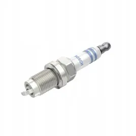 swieca-iskrowa-bosch-honda-civic-viii-cr-v-iii