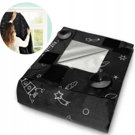 roleta-zaciemniajaca-z-przyssawkami-130-x-200-blackout-odbijajaca-swiatlo