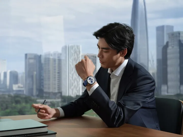 oneplus-watch-2-nordic-blue-edition