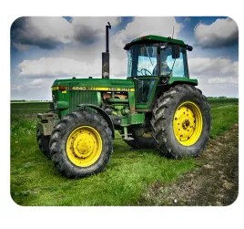 podkladka-pod-myszke-traktor-ciagnik-producent