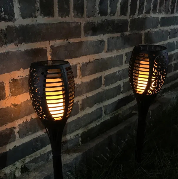 solarna-lampa-ogrodowa-led-wysokosc-60cm-efekt-plomienia-96-diod-1500mah-certyfikat-ce