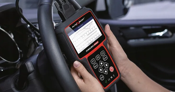 tester-diagnostyczny-autoxscan-rs830pro-waga-z-opakowaniem-8-093-kg-kod-producenta-rs830pro
