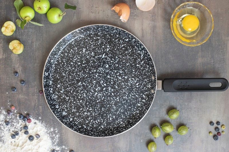 patelnia-granitowa-do-nalesnikow-26-cm-elitehoff-indukcja-gaz