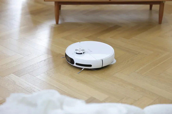 robot-sprzatajacy-ezviz-rs20-pro-funkcje-robota-automatyczne-oproznienie-pojemnika
