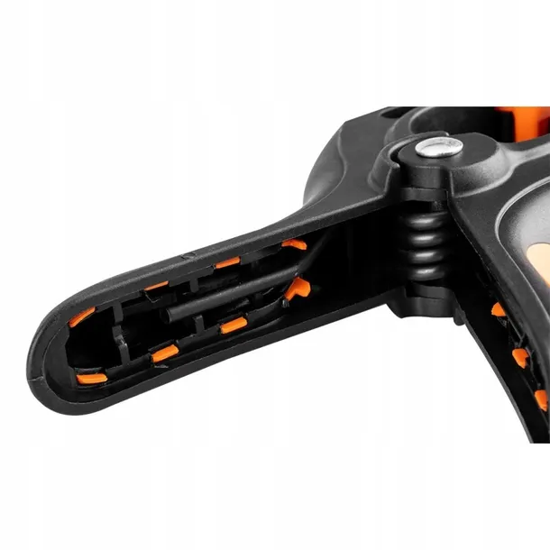 scisk-sprezynowy-3-75-rozstaw-szczek-0-mm