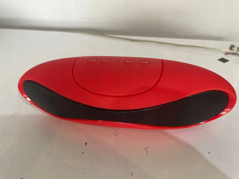 glosnik-mini-football-shape-bluetooth-czerwony