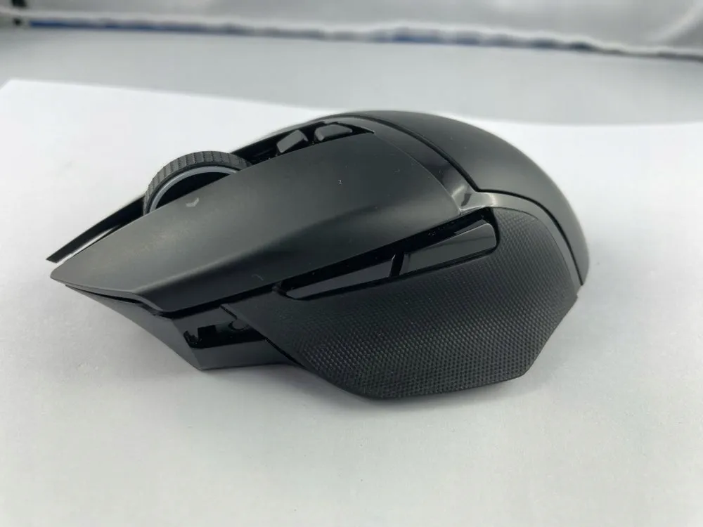 mysz-gamingowa-razer-basilisk-ultimate-c