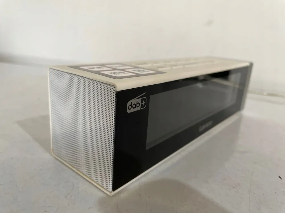 radiobudzik-lenco-cr-630-biale-stan-powystawowy