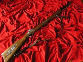 replika-strzelba-kapiszonowa-z-pasem-w89