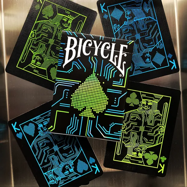 karty-dark-mode-bicycle-wiek-gracza-18