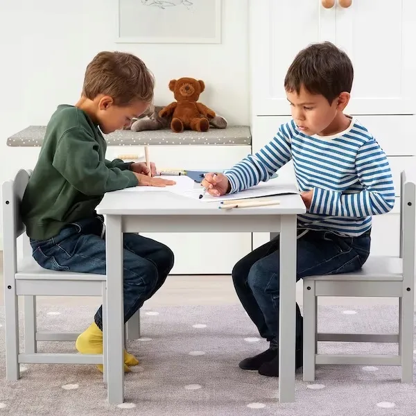 ikea-sundvik-krzeselko-dzieciece-szary