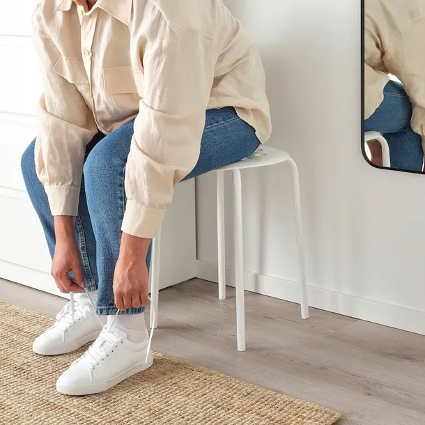 ikea-marius-stolek-taboret-bialy-45-cm-obciazenie-maksymalne-100-kg