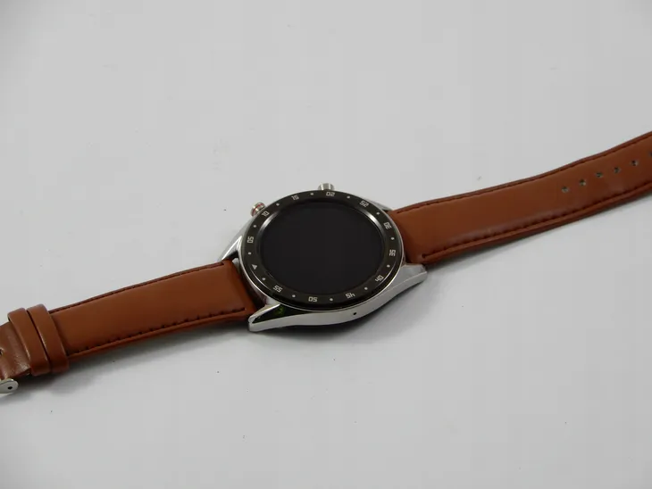 ideal-smartwatch-motus-classic-46mm-material-paska-skora-ekologiczna