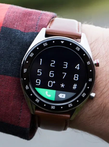 ideal-smartwatch-motus-classic-46mm-ksztalt-koperty-okragla