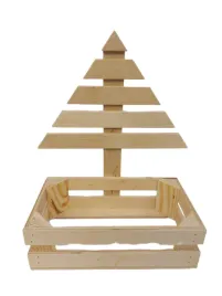 drewno-choinka-ze-skrzyneczka