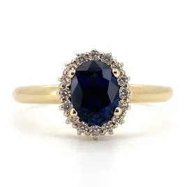 zloty-pierscionek-0-585-z-naturalnym-szafirem-oraz-16-brylantami