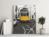 zolty-tramwaj-malowanie-po-numerach-wysokosc-produktu-50-cm