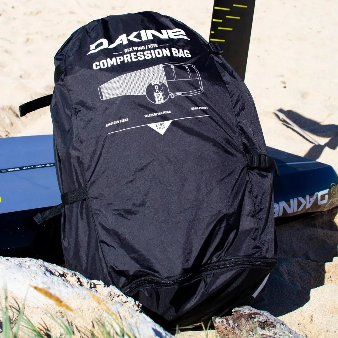 torba-dakine-kite-compression-bag-black-60x25-cm