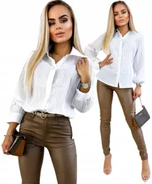 biala-koszula-damska-bluzka-elegancka-stylowa-zdobiona-guziki-haft