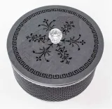 pojemnik-dekoracyjny-pudelko-z-pokrywka-bizuteria-material-metal