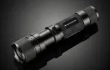latarka-miniaturowa-superfire-570-lm-led-cechy-dodatkowe-ladowanie-usb