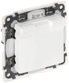 legrand-valena-life-gniazdo-hermetyczne-ip44-z-klapka-755687-bialy