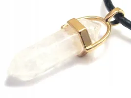 wisiorek-kamien-krysztal-gorski-naszyjnik-w1180