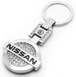 brelok-do-kluczy-nissan-cyrkonie-chromowany