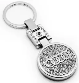 brelok-do-kluczy-audi-cyrkonie-a3-a4-a5-a6-q8