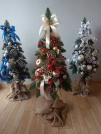 choinka-na-pniu-drzewko-bozonarodzeniowe-slim-90-cm-piekna-ubrana-ozdobna