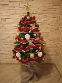 choinka-na-pniu-drzewko-bozonarodzeniowe-100-cm-piekna-ubrana-ozdobna