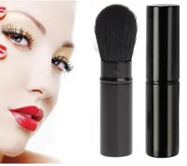 wysuwany-pedzel-do-makijazu-pudru-rozu