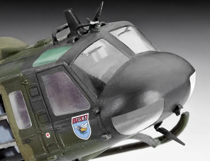 bell-uh-1d-sar-1-72-stan-zlozenia-calosc-die-cast