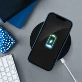 futeral-silicone-do-iphone-16-pro-max-niebieski-material-tworzywo-sztuczne