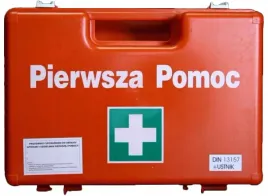 apteczka-k15-przemyslowa-z-wieszakiem-ustnik