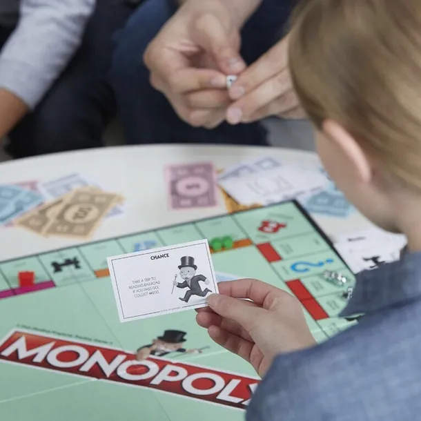 gra-planszowa-hasbro-monopoly-marka-monopoly
