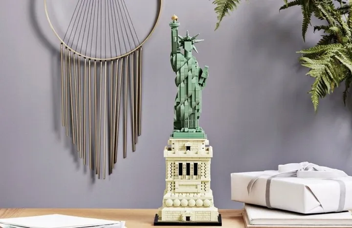lego-architecture-statua-wolnosci-21042