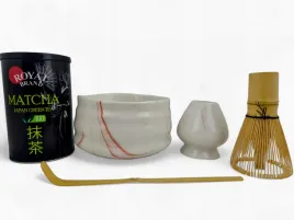 zestaw-startowy-do-herbaty-matcha-girl-bio-100g-prezent-dla-niej-rozowy