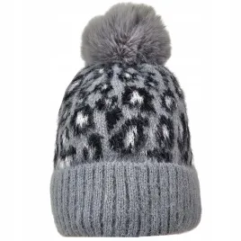 czapka-zimowa-damska-szara-z-pomponem-panterka-akryl-cieplutka